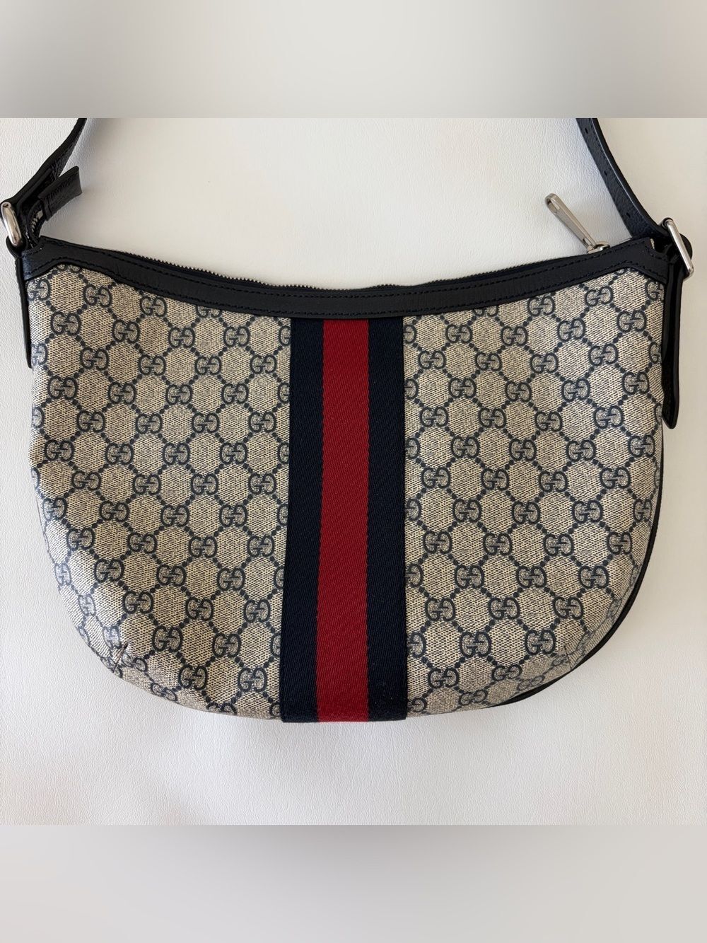 Gucci GG Supreme Canvas Shoulder Bag — Beige/Blue/Red, Silver Hardware Authentic - Picture 13 of 16